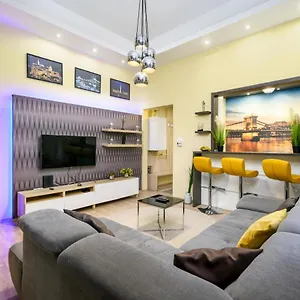  Appartement Downtown Deluxe-two Bedroom With Sauna